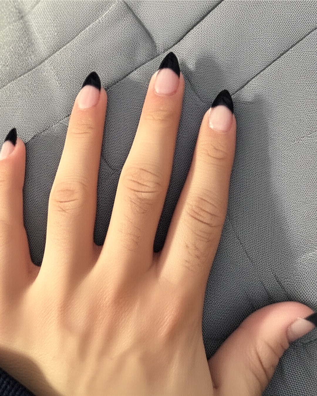 black almond French Tip Nails - extra-long glossy black french tip nails with natural base, almond shape, extra-long length, glossy finish